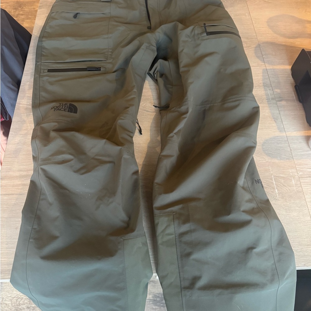 The North Face Men's Green Cargo Pants